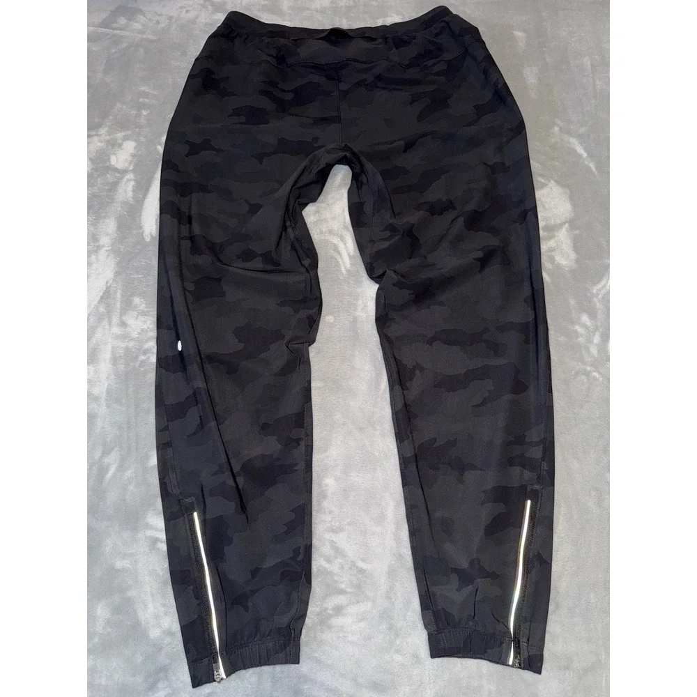 Lululemon Surge Joggers L Heritage Camo Black Athleisure Running Gorpcore Sporty